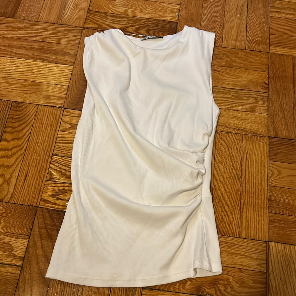 Zara White Scrunched Top